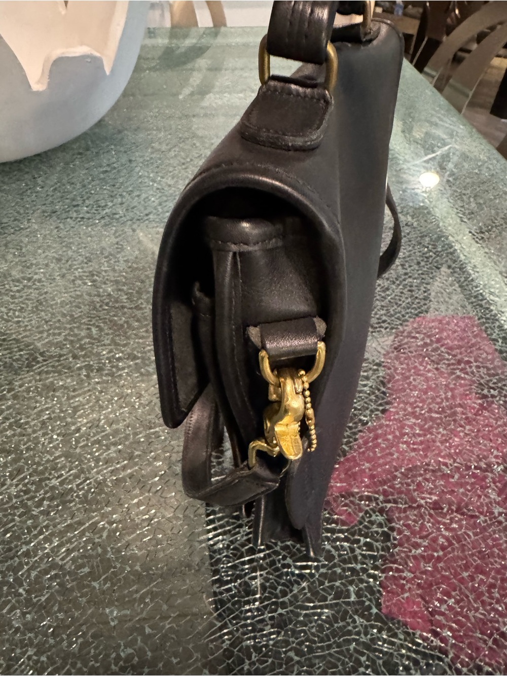 Coach Black Classic Leather crossbody Bag with Gold Hardware Charm - Picture 4 of 9